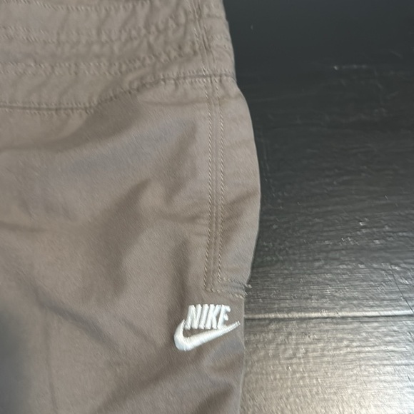Nike Women's Brown Bermudas - Picture 3 of 5